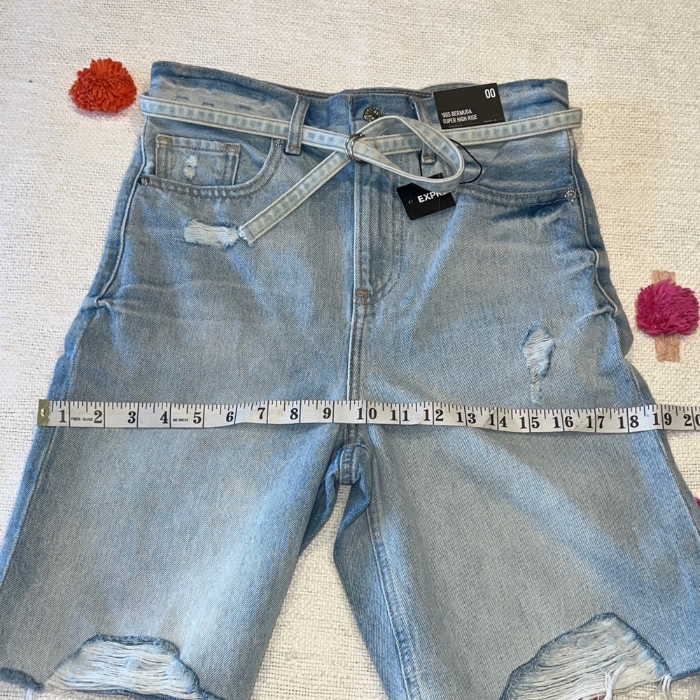 NWT Super High Rise 90s Bermuda Belted Jean Shorts Sz 00 light wash - Picture 7 of 15